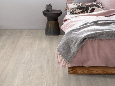 Egger PRO Medium 135mm x 1292mm Laminate Plank Light Dunnington Oak