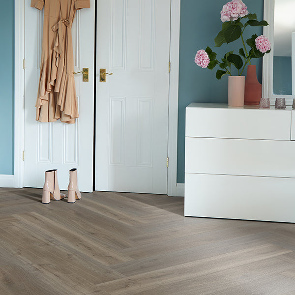 Sierra LVT Habitana 184.2mm x 1219.2mm Hilltop Oak Vinyl Plank