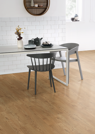 Egger NatureSense Aqua 8MM 193mm x 1292mm Laminate Plank Honey Olchon Oak