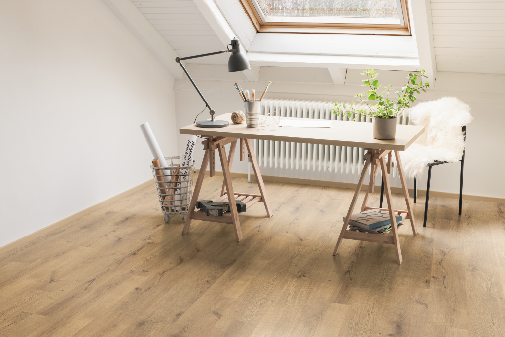 Egger NatureSense Aqua 10MM 193mm x 1292mm Laminate Plank Natural Lausanne Oak