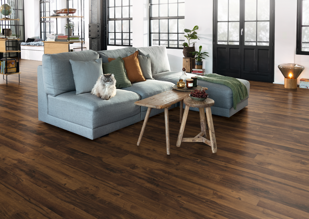 Egger NatureSense Aqua 8MM 135mm x 1292mm Laminate Plank Dark Hunton Oak