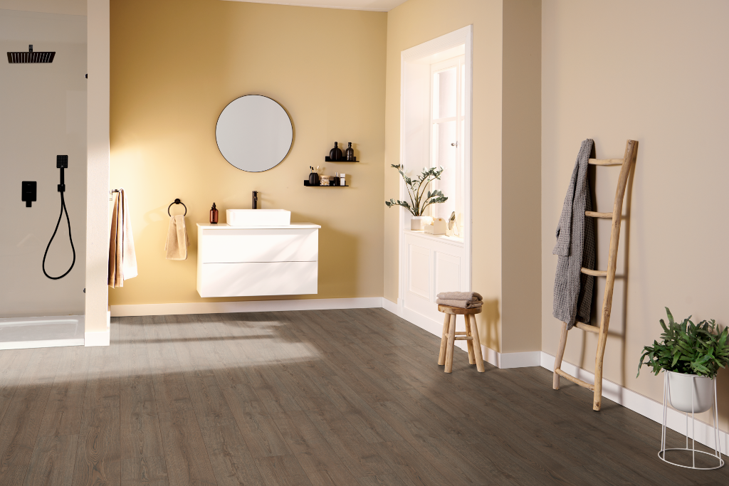 Egger NatureSense Aqua+ 193mm x 1292mm Laminate Plank Dark Turin Oak