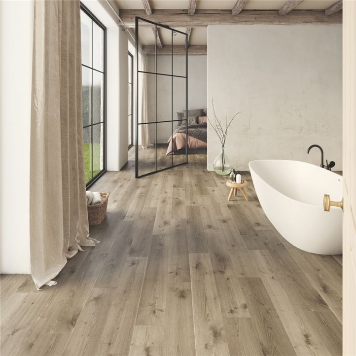 Balterio Traditions 190mm x 1380mm Hobart Oak Laminate Plank